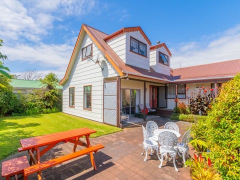 32 Francis Road, Paraparaumu Beach, Paraparaumu