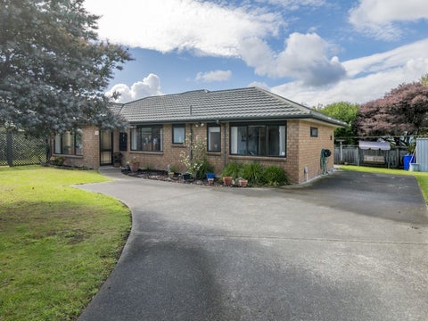 18 Spackman Crescent, Paraparaumu