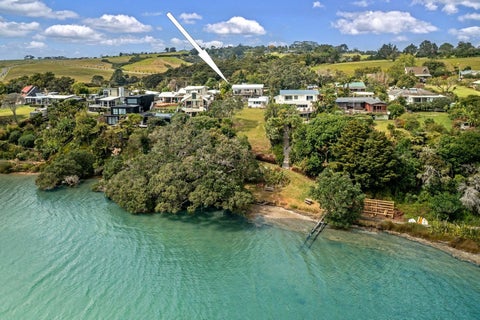 13 Okura River Road, Okura, Albany