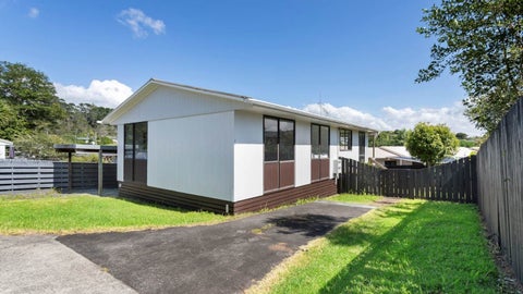 2/22 Starforth Place, Henderson, Auckland