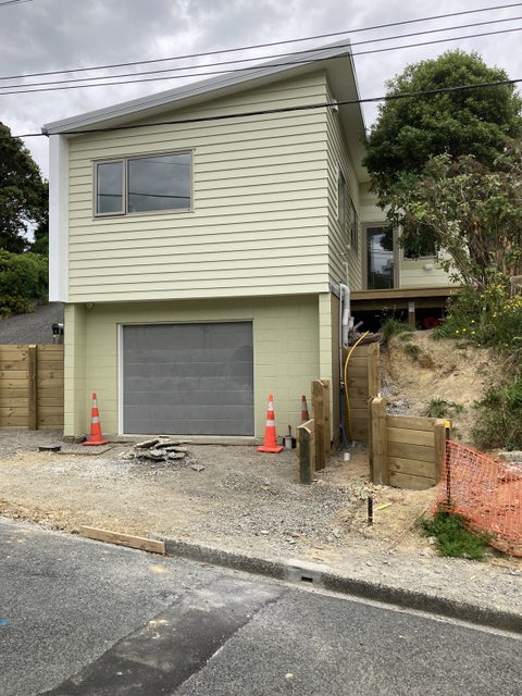 5 Miles Crescent, Newlands, Wellington