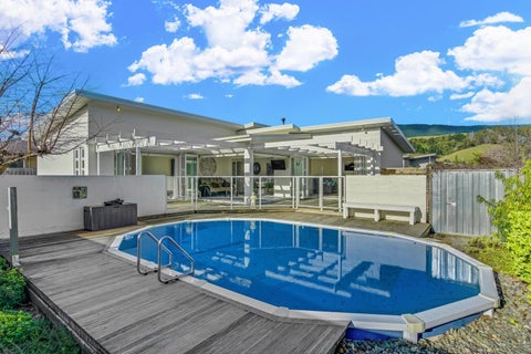 18 Cambelldon Crescent, Stoke, Nelson