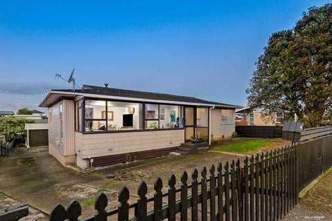 6 Lawford Place, Mangere, Auckland