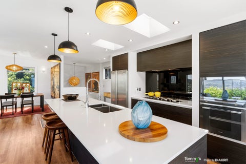 122 Nicholson Road, Khandallah, Wellington