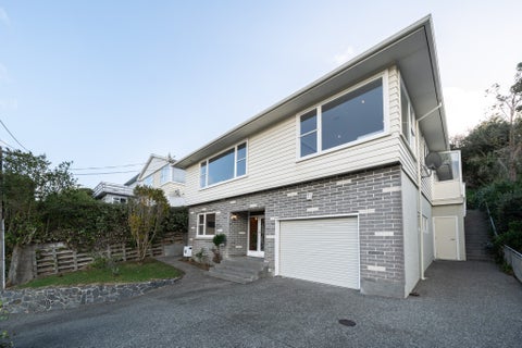 11 Angell Street, Johnsonville, Wellington