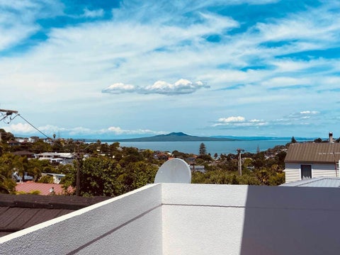 64 Lyons Avenue, Murrays Bay, Auckland