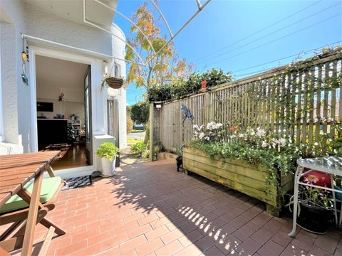 2/1 Marau Crescent, Mission Bay, Auckland