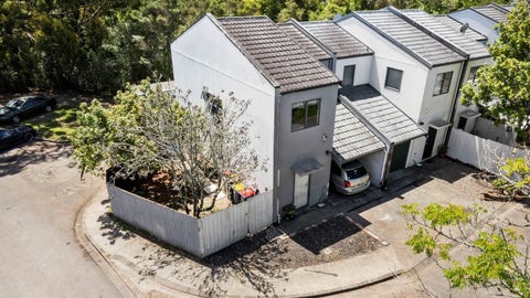 17 Sun Place, Henderson, Auckland