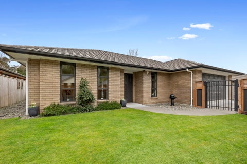 38 Magnolia Drive, Westown, New Plymouth