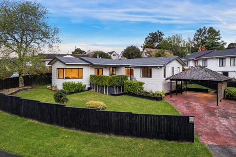 51 Hale Crescent, Bayview, Auckland