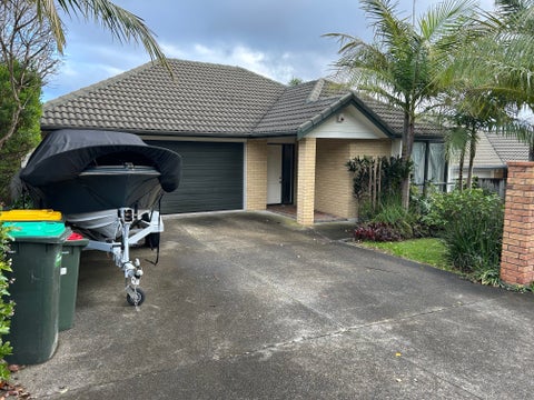 3/57 Whitford Road, Botany Downs, Auckland