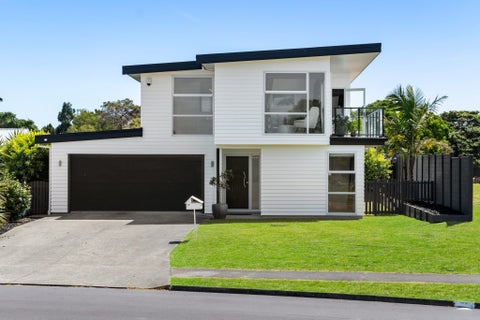 15 Halyard Place, Te Atatu Peninsula, Auckland