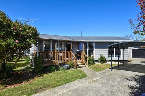 31 Frederick Street, Carterton