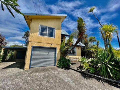8 Manukau Road, Raglan, Raglan