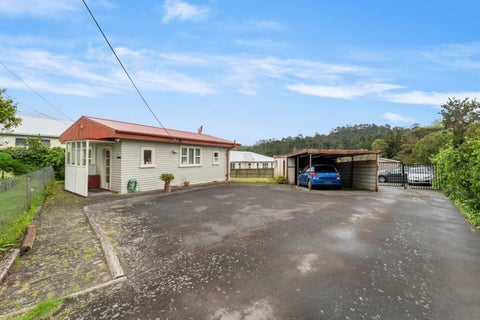 697A Swanson Road, Swanson, Auckland