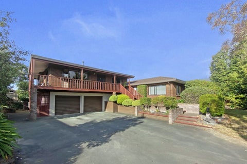 44 Farnham Drive, Richmond, Richmond