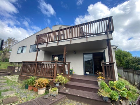 2 Salas Place, Howick, Auckland