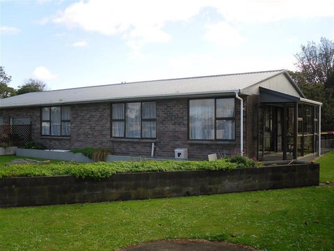 25 Chartwell Drive, Eltham, Eltham