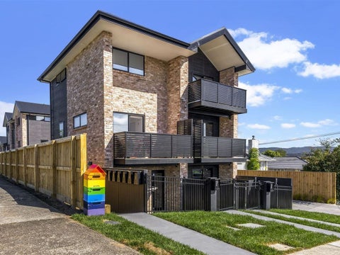 2/137 View Road, Sunnyvale, Auckland