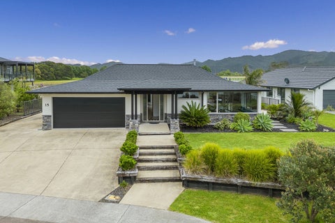 15 Lady Jocelyn Place, Whitianga