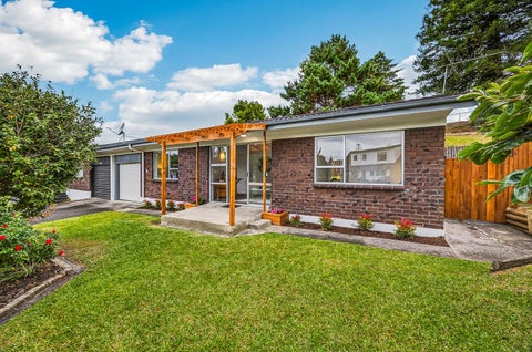 1/12 Landseer Place, Mount Roskill, Auckland