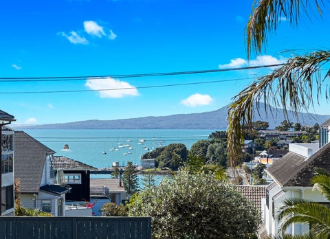4 Takutai Avenue, Bucklands Beach, Auckland