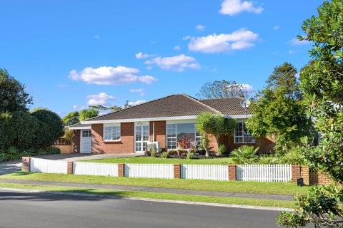 198 Lakeside Drive, Orewa, Orewa