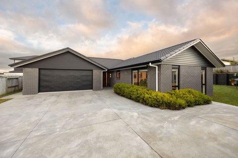 6 Whanau Avenue, Baverstock, Hamilton