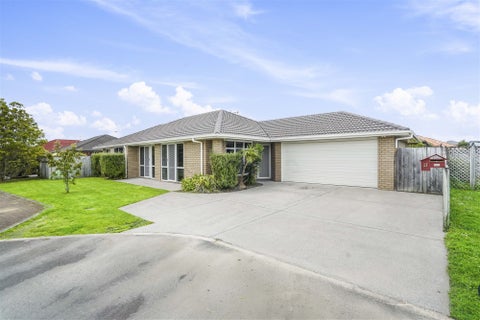 11 Holcroft Place, Huntington, Hamilton
