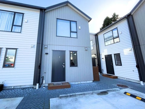 4/47 Beach Road, Te Atatu Peninsula, Auckland