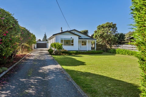 8 Manuka Street, Otaki Beach, Otaki