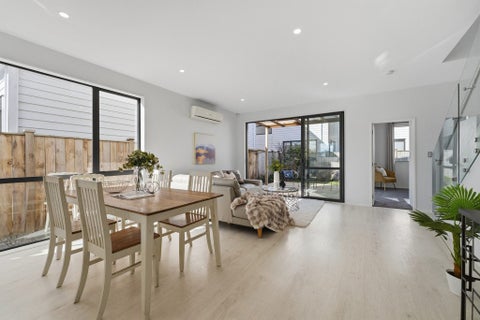 9 Pihoihoi Place, Hobsonville, Auckland