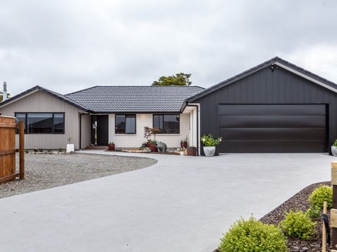 8 Takahe Drive, Carterton, Carterton