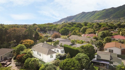8 Kohekohe Road, Waikanae