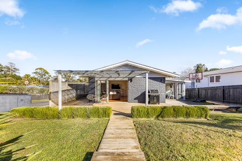 1/32 Paragon Avenue, Beach Haven, Auckland