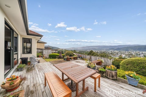 13 Birkinshaw Grove, Riverstone Terraces, Upper Hutt