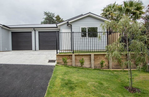 1/16 Rothwell Street, Dinsdale, Hamilton