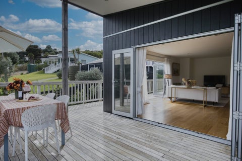 26 Kennedy Road, Surfdale, Waiheke Island