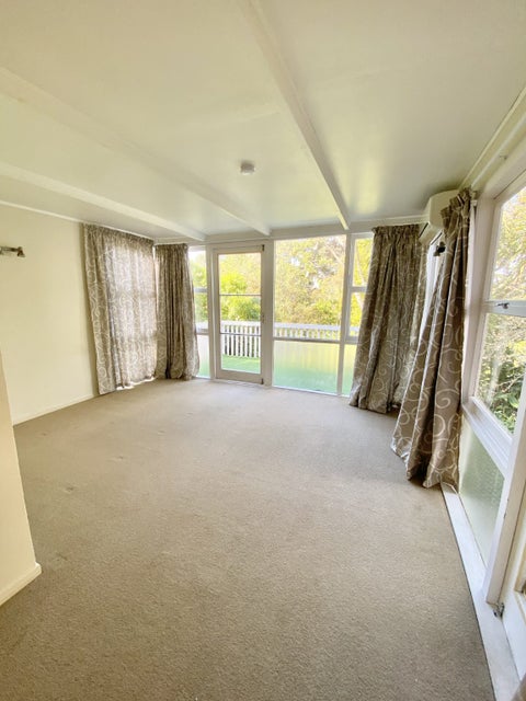 27 Mahara Avenue, Birkenhead, Auckland