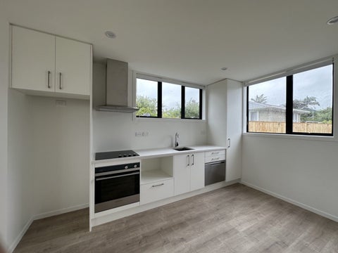 5/12 Tawa Road, Te Atatū Peninsula, Auckland