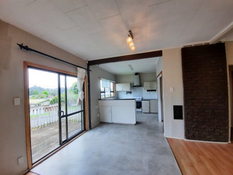 2A Valdale Road, Henderson, Auckland