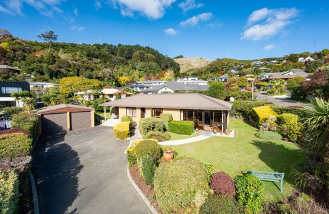 51 Churchill Avenue, Richmond