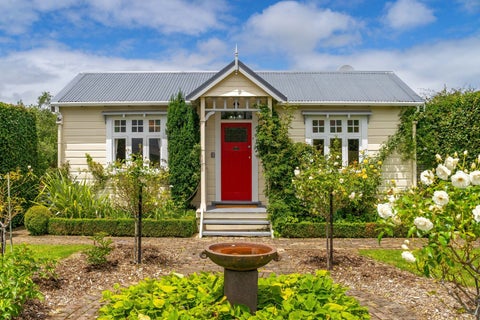 120 Regent Street, Martinborough