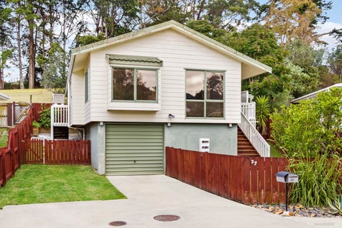 37 Loughanure Place, Massey, Auckland