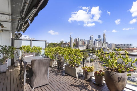 4A/10 Augustus Terrace, Parnell, Auckland