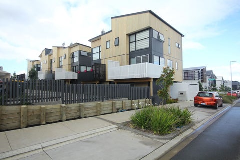 2 Pheasant Lane, Hobsonville, Auckland
