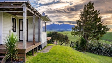 98A Houchen Road, Raglan, Raglan