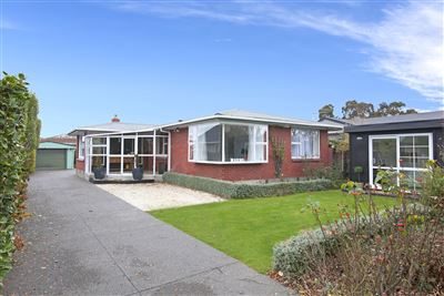 188 Grimseys Road, Redwood, Christchurch