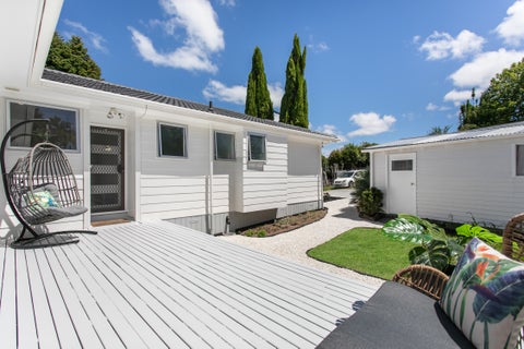 44 Japonica Drive, Beach Haven, Auckland