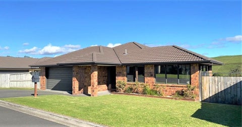 5 Gina Way, Welcome Bay, Tauranga